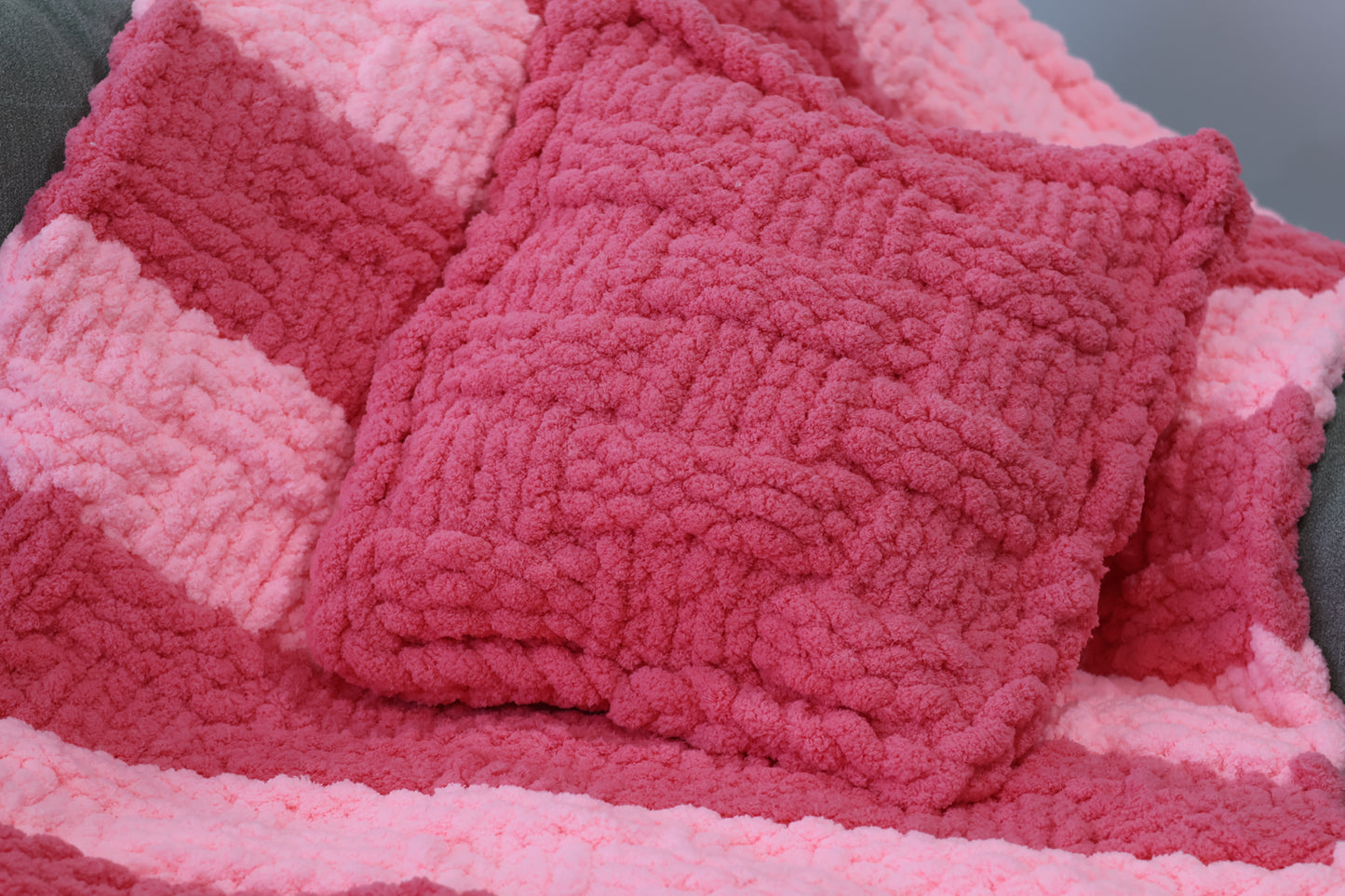 Cushion (40cm x 40cm)
