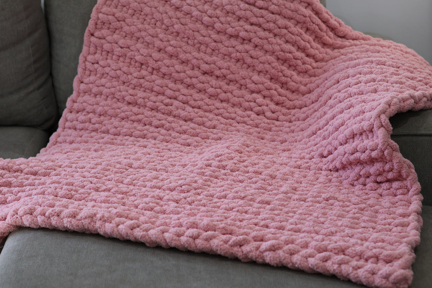 Single Bed (140cm x 210cm)