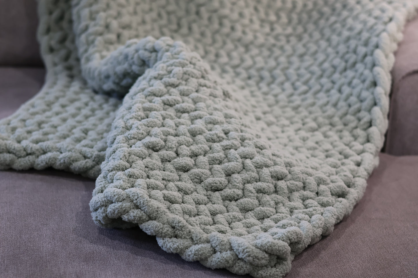 Medium Throw (100cm x 140cm)